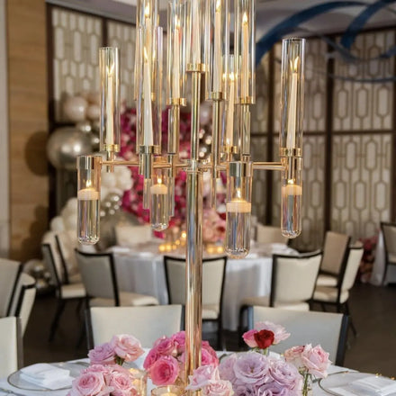 ZT-530 Luxury Gold Metal Candelabras Floating Glass Chimney Candle Holders for Wedding Table Decoration Crystal Lanterns Candle
