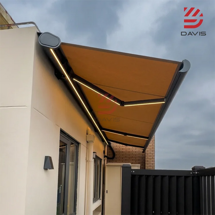 Customization Aluminum Waterproof Sunshade Windproof Restaurant Balcony Retractable Full Cassette Awning LED Light