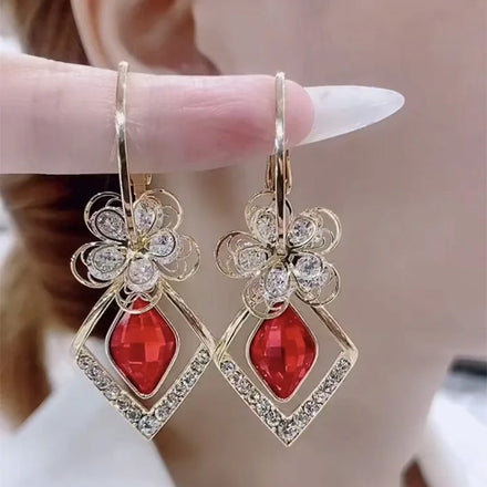 GT Hot Fashion Blue Geometric Zircon Diamond Pendant Earrings Creative Charm Zircon Flower Drop Earrings for Women