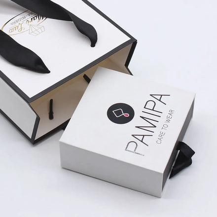 Custom Logo Print Wholesale Grocery White Brown Kraft Paper Gift Bag with Handle Item Industrial Surface Packaging