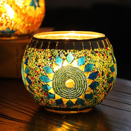 Coconut Shell Aromatherapy Soy Wax Candle with Wood Wick Bowls Shape for Diwali & Father's Day Celebrations in Bars