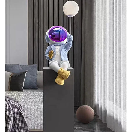 Modern Indoor Sculpture Resin Silver Astronaut Statue Tray Living Room Soft Decoration Home Accessories Large Art Crafts
