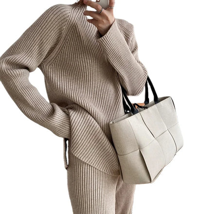 2022 Custom Designer Winter Cotton Polyester Knit Sweater 2 Piece Set Women Knit Two Piece Sweater Set