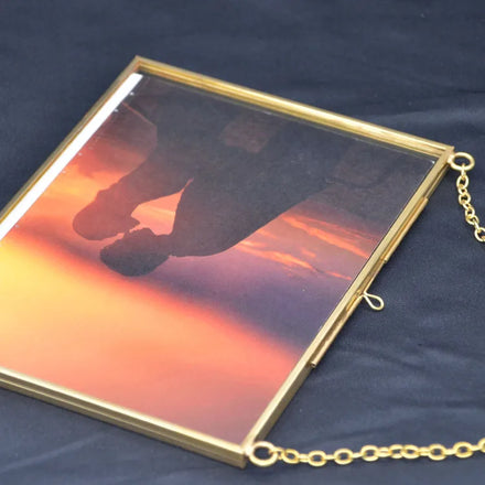 154*154mm Wholesale Brass Floating Hanging Double Glass Craft Wall Frame Picture Pressed Flower Landscape Horizontal Gold Chain