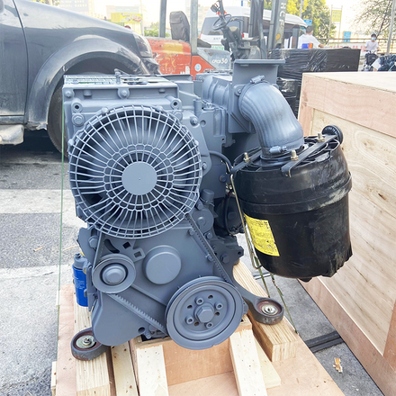 Construction Machinery Parts DEUTZ F2L1011 Engine