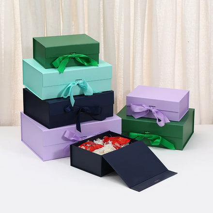 Rigid Paper Folding Magnetic Gift Boxes Packaging for Clothes Cosmetic Custom Black Luxury Packaging Boxes Wholesale OEM