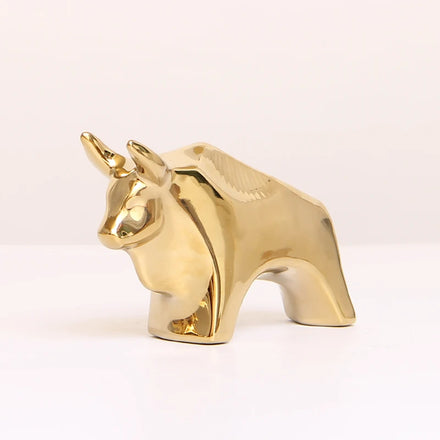 Wholesale Luxury Gold Ornaments Creative Animals Popular Ceramic Cattle Small Crafts for Modern Home Decoration
