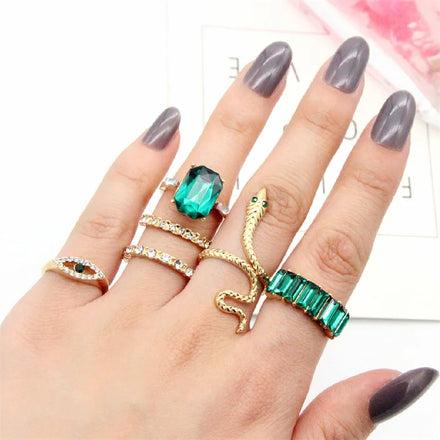 Hot Sale 6 Pcs Vintage Diamond Gemstone Emerald Statement Snake Joint Eye Fine Jewelry Ring Set