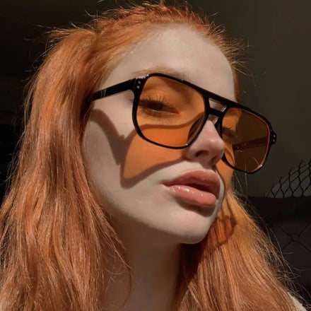 UNOC 2023 Newest Trends Female Sun Glasses UV400 Protective Fashion Sunglasses with White PC Frame and Shades