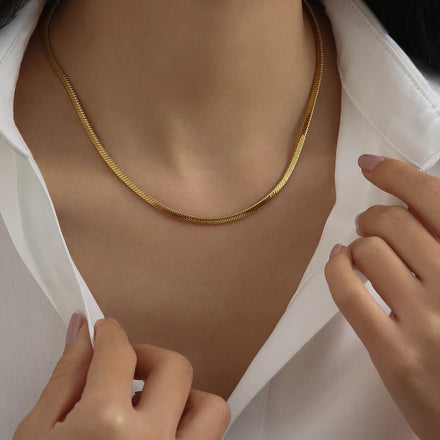 18K Gold Plated Classic Hip-hop Choker Necklace Fashion Minimalist Jewelry Flat Snake Chain for Men and Women's Party Wear