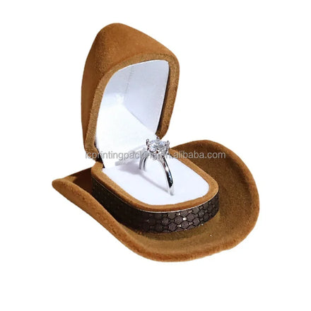 Golden Supplier Hotsale Velvet Jewelry Packaging Box Cowboy Hat Shape for Rings and Necklaces