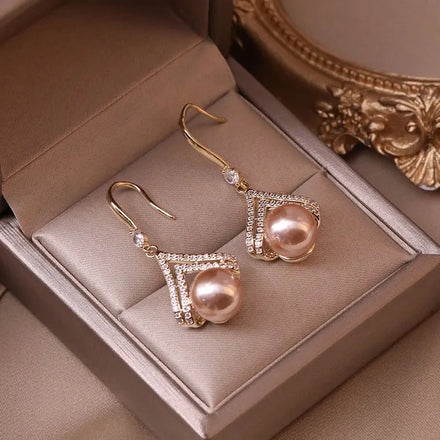 SC 2023 Hot Selling Fashion Jewelry Earrings Women Korean Style Triangle Zircon Champagne Pearl Earrings for Wife Mom