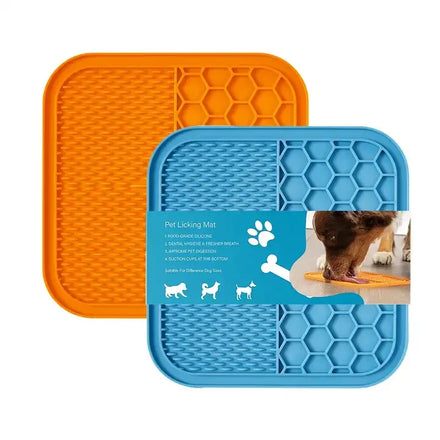 Silicone Waterproof Pet Food Mat Dog Bath Peanut Butter Lick Pad Pet Dog Lick Mat With Suction Cups