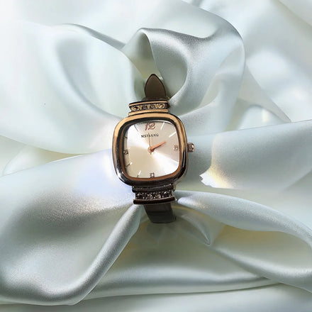 Rose Gold Diamond Embellished Luxury Women's Square Quartz Watch Simple Design Leather Band Wrist Watch with Alloy Case