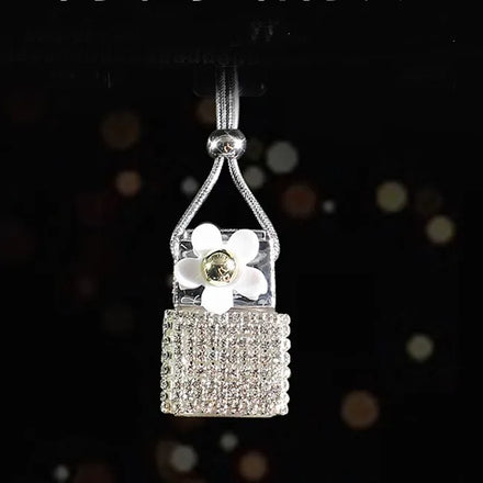 Wholesale 5ml 8ml 10ml Empty Luxury Crystal Car Perfume Bottle Hanging Air Freshener Car Perfume Diffuser Bottle