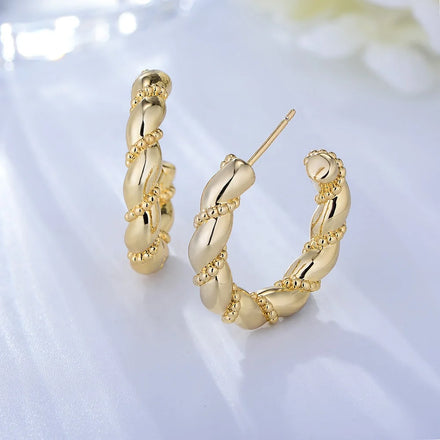 Unique Designed Plain Jewelry Versatile Modern Korean Fashion 18k Gold Plated High Polished Simple Twisted Cuff Clip Earrings