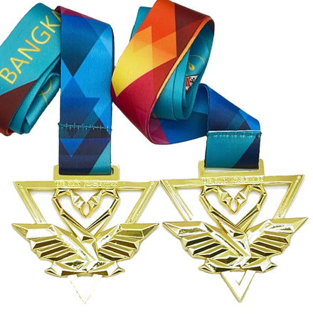 Wholesale Custom Design Personalized Modern Antique Sport Medal Marathon Souvenir Festive Celebrations Ribbon Gold-Plated Zinc