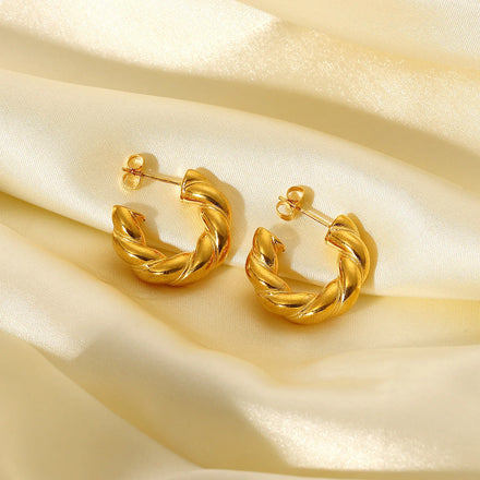 18K Gold Plated Stainless Steel Earrings Fashionable Thick C Shape Rope Cuffed Hoop Twisted Earrings Geometric Trendy Design