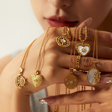 French Vintage Twist Chain Fritillion 18K Gold Stainless Steel Necklace Zircon Love Pendant Necklace for Women