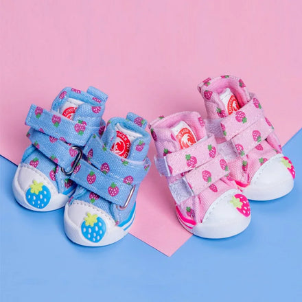 Stocked Wholesale Cute Strawberry Cat Dog Pet Sneaker Pair Shoes