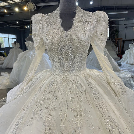 MN93 Elegant Luxury Crysta Bridal Gown Long Sleeve V Neck Bead Floor Length Wedding Dress