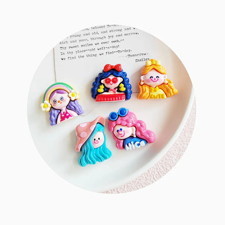 Mini Cute Princess Resin Art Flatback Girl Charms for Children Girls Head Wear Decoration Mobile Phone Cover Embellishment