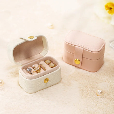 Custom Logo Mini Travel Jewelry Boxes Portable Ring Button Leather Storage Mini Cute Jewellery Case Packaging Necklace Box