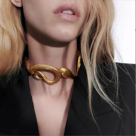 Vintage Snake Chain Necklace for Women Metal Gold Plated Color Collar Choker Necklace Fashion Jewelry Wholesale