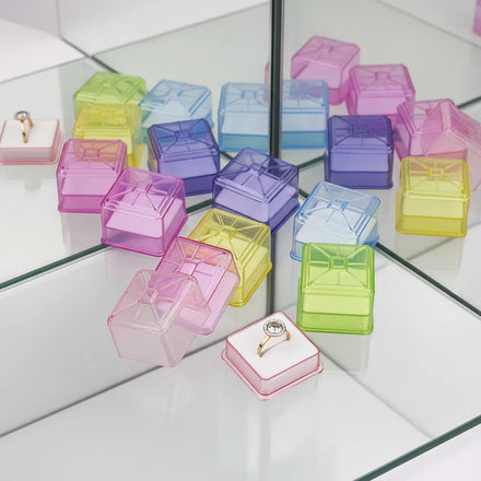 Yiwu Manufacturer Candy Color Ring Box Square Jewelry Packaging Transparency Plastic Ring Box