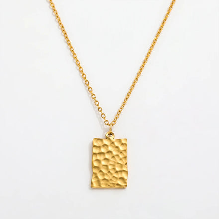 Fenny 18K Gold Plated Statement Tarnish Free Stylish Square Hammered Pendant Necklace Stainless Steel Jewelry Wholesale