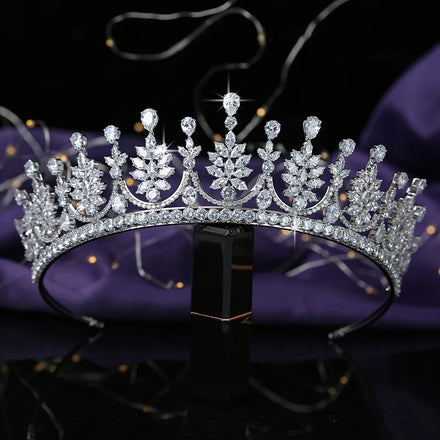 High-end Bridal Tiaras Copper Metal Cubic Zircon Wedding Hair Accessories Hairband Shining Crystal Crowns for Quinceanera BC5680