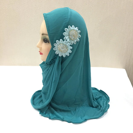 Wholesale Muslim Fashion Instant One Piece Hijab for Kids 2-7 Year Olds Little Girls Two Flowers Beaded Scarf Children Hijabs