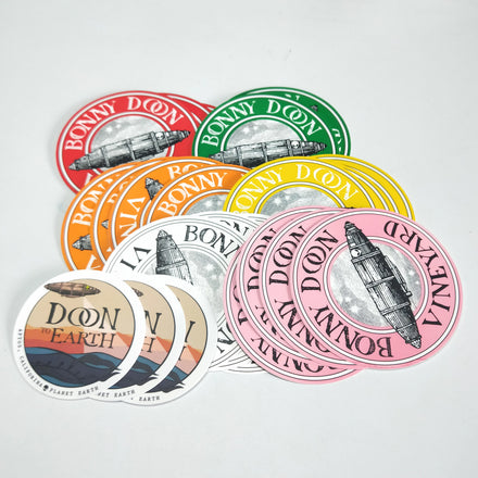 Custom Printing Waterproof PVC Die Cut Stickers Easy Peel Off Individual Round Stickers