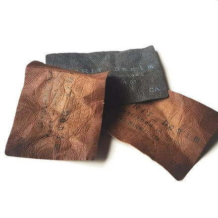 Wholesale Eco-Friendly Custom Color Size Embossed Print Brand Logo Patches Straight Cut Fold for Garment Custom Jeans Clothing