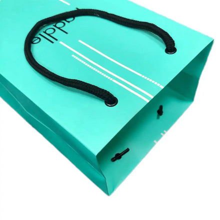 Wholesale Luxury Handmade Coated Paper Matte Green Gift Bag with Custom Logo for Clothing & Shoes Packaging