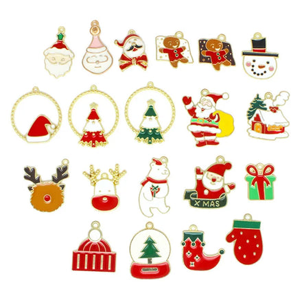 Wholesale Mini Alloy DIY Christmas Charms Cute Reindeer and Snowman Pendants for Kids Enamel Christmas Pendants