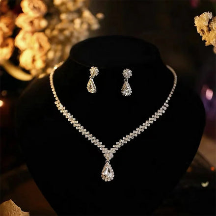 Hot Sale Dainty Banquet Accessories Claw Chain Water Drop Diamond Necklace Earring Jewelry Set for Women