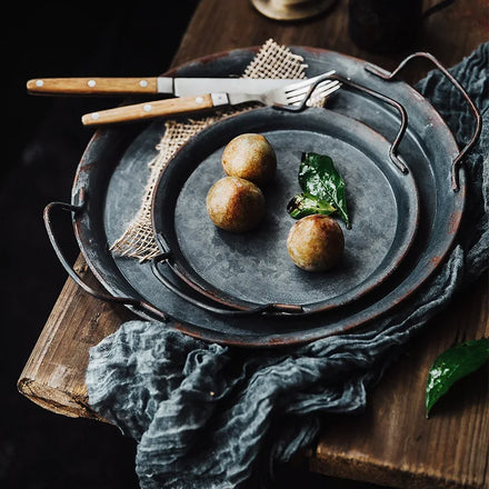 Unique Iron Round Kitchen Storage Plates Binaural Metal Breakfast Fruit Bread Plate Restaurant Serving Trays Photography Prop