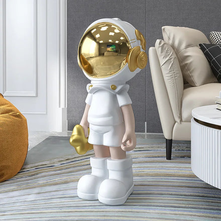 Cool Astronaut Light Luxury Ornaments Home Decoration for Children's Room Desktop Decor Birthday Gift Astronaut Resin Sculpture