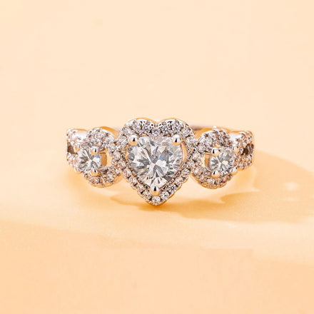 Luxury Silver Plated Wedding Ring for Women Sparkling Heart Zircon Moissanite Diamond Zircon Ring Engagement Finger Ring