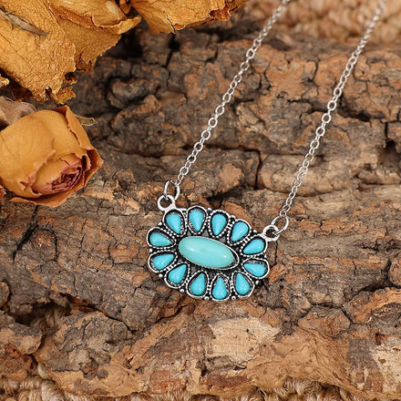 Oval Pendant Necklace Vintage Exaggerated Turquoise Pendant Alloy Necklace in Stock