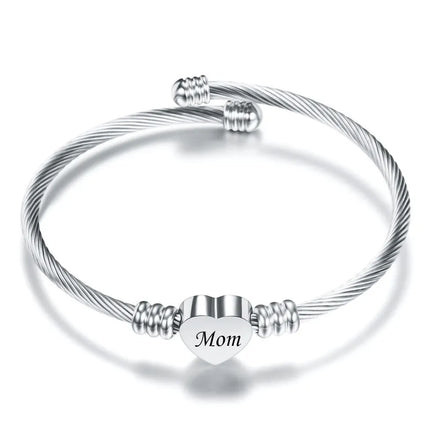 Meaningful Mom Letter Bracelet Charms Mother's Day Gift Stainless Steel Wire Heart Bracelet Fashionable Bangles for Women