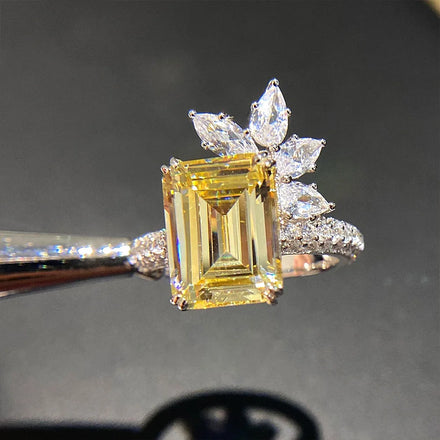 Huitan Jewelry Female Shiny Exaggerated Yellow Zirconia CZ Rings Girls Silver Plated Flower Rectangle Crystal Women Rings