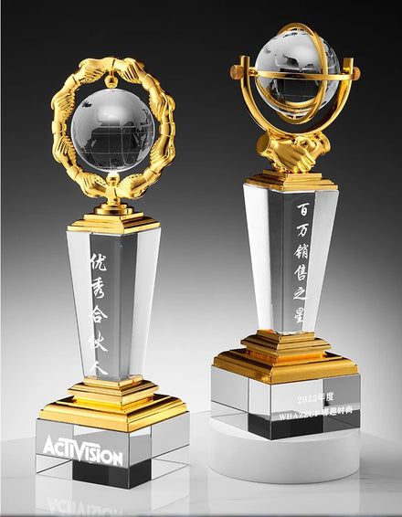 Custom Crystal Glass and Metal Globe Trophy Award with Engraved Logo and Text for Store Honor Top 10 Corporate Gift