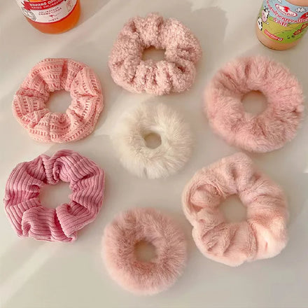 Wholesale New Arrival Fashion Flannel Korean Women pink Large Soft Fluffy Hair Scrunchies Sweet Cute Hair Ties Hair Accessories
