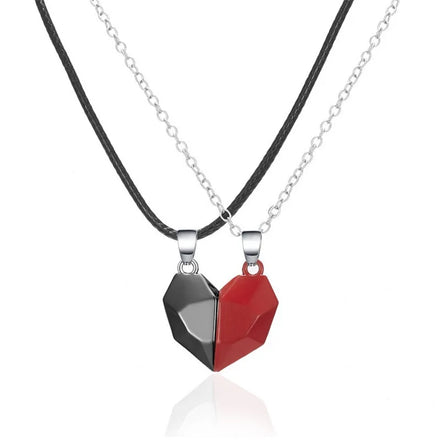 2Pcs Minimalist Lovers Matching Friendship Heart Pendant Couple Magnetic Distance Faceted Heart Pendant Necklace Jewelry