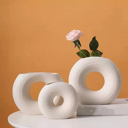 New Ins Style Modern Beige Donut Ceramic Vase Wedding Home Office Decoration Accessories