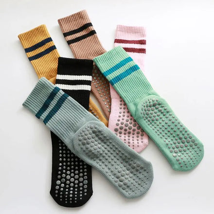 OEM Fashion Custom Mid Calf Crew Non Slip Dance Yoga Pilates Grip Socks for Women Pilates Mid Calf Socks