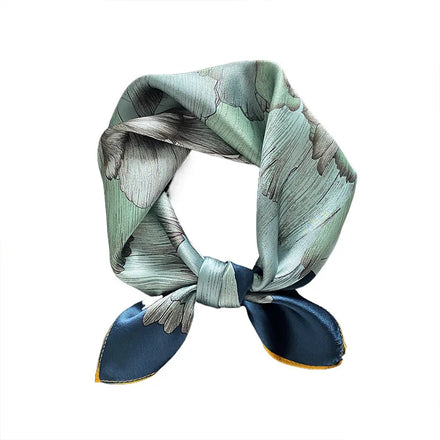 Soft Neck Scarf Luxury Design 100% Silk Head Scarf Bandana square Gift Horse Shawl Hijab Silk Scarf for Woman