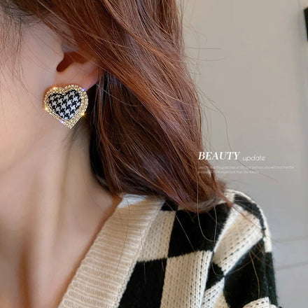 Trendy Jewelry Gifts Rhinestone Heart Square Black White Grid Stud Earrings Velvet Flannel Women Earrings